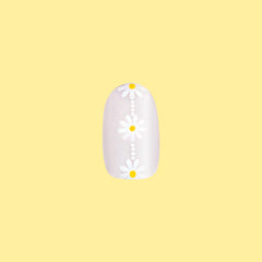 Daisy Chain - Press-On | Short | Round