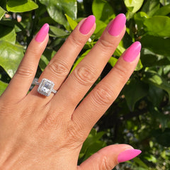 How Do You Spell Bougainvillea? - Press-On | Medium | Oval