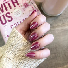 Magenta Chrome - Press-On | Medium | Almond