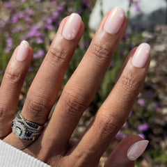 Pink Bubble Pearlescent - Press-On | Short | Round