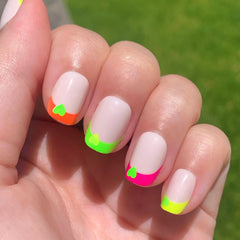 Neon Heart French | Squoval | Extra Short
